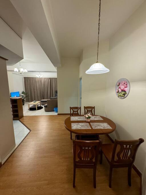 Riverview Home @Waterfront Kch Κουτσίνγκ Εξωτερικό φωτογραφία